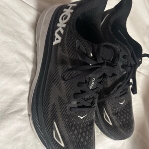 HOKA Clifton 9